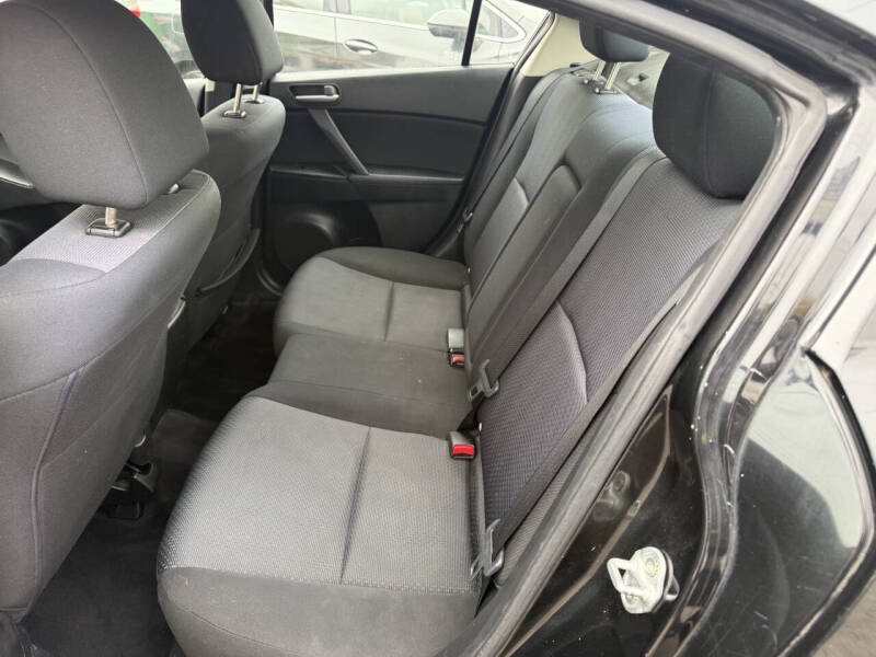 2010 Mazda MAZDA3 i Sport