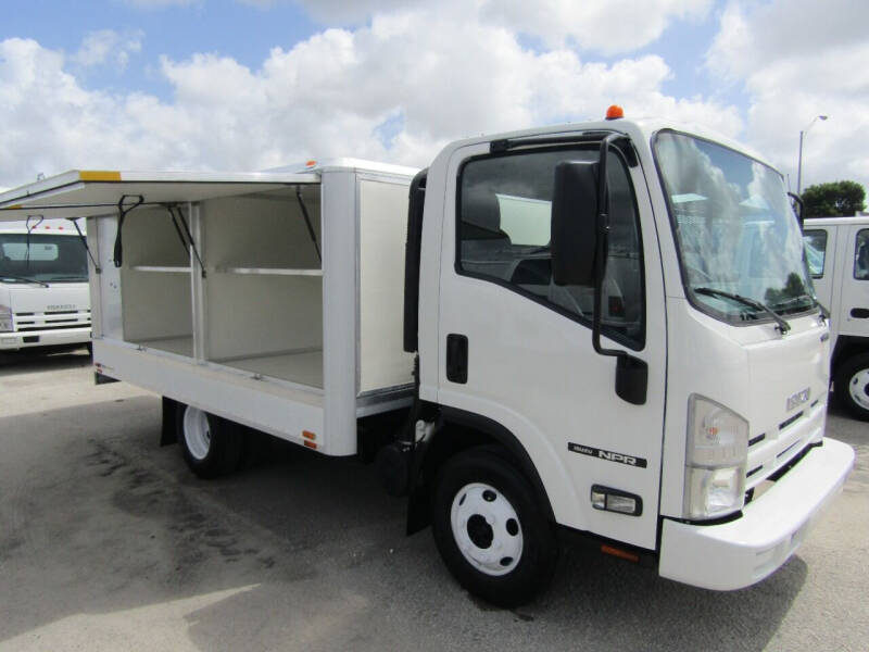 2014 Isuzu NPR-HD