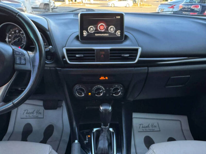 2015 Mazda MAZDA3 i Touring