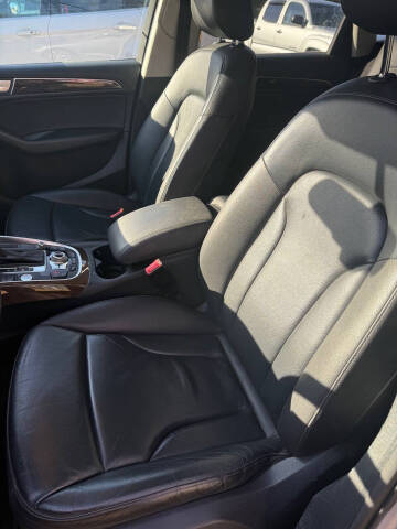 2016 Audi Q5 2.0T quattro Premium Plus