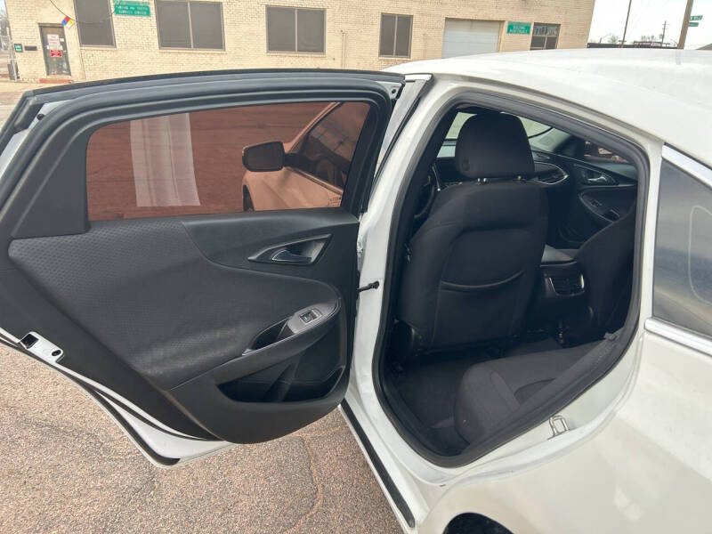 2017 Chevrolet Malibu LT