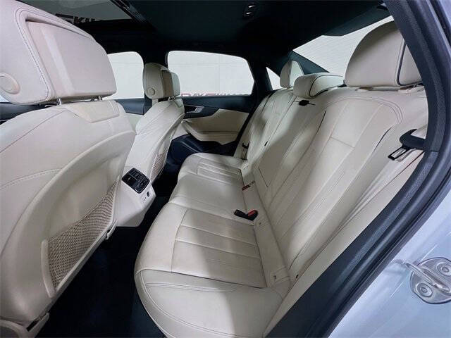 2022 Audi A4 quattro S line Prem Plus 45 TFSI