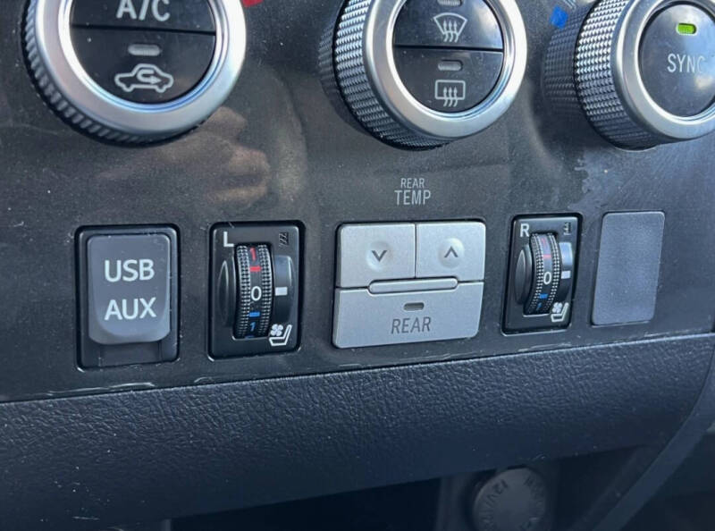 2015 Toyota Sequoia Platinum