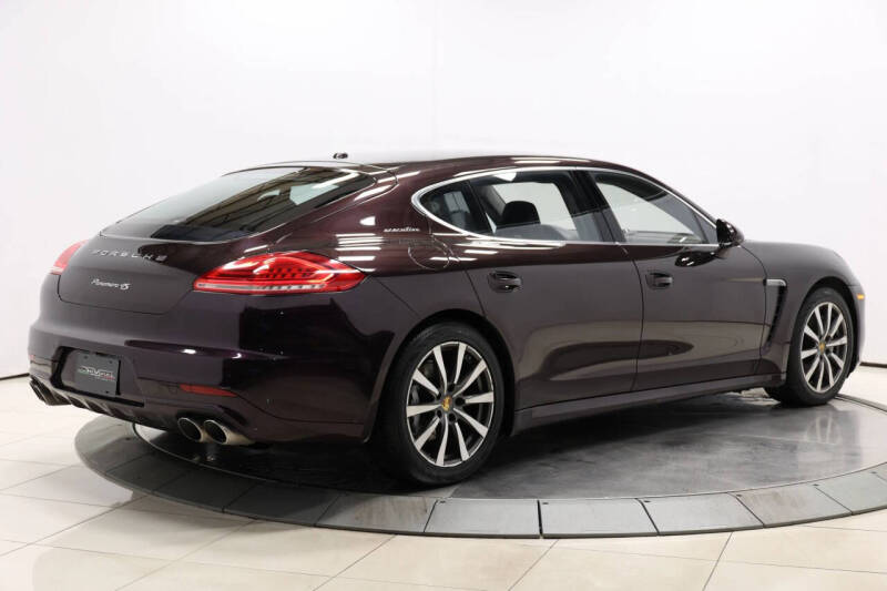 2015 Porsche Panamera 4S Executive