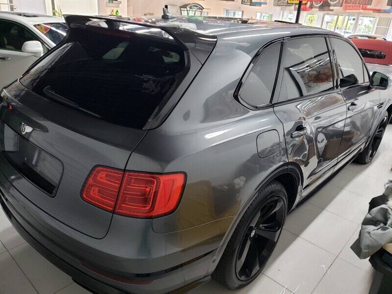 2018 Bentley Bentayga 3
