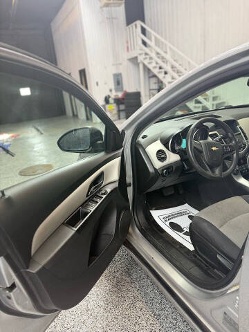 2014 Chevrolet Cruze LS Auto