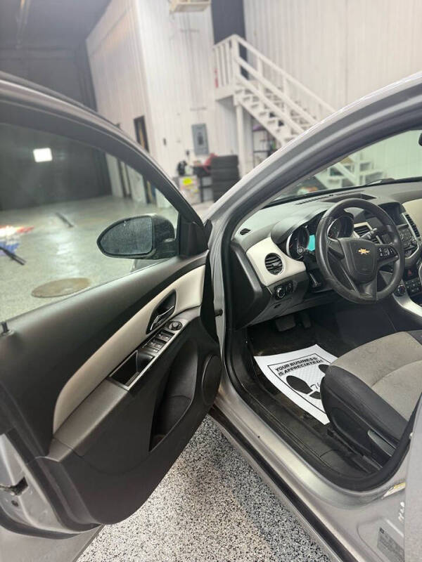 2014 Chevrolet Cruze LS Auto