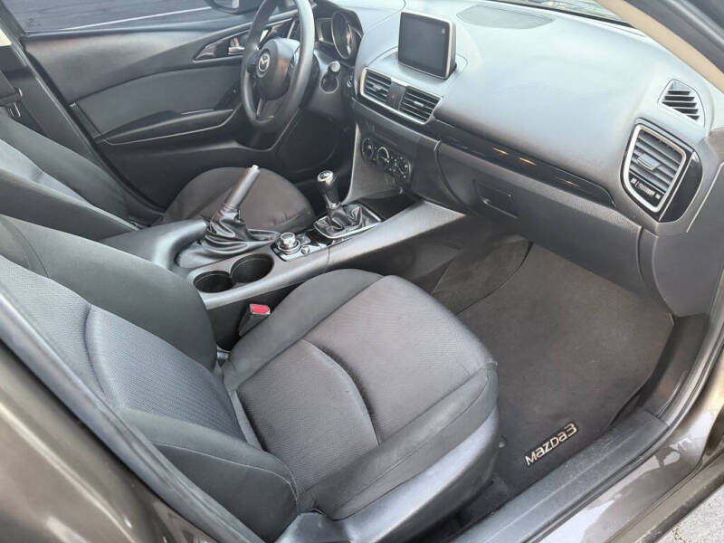 2016 Mazda MAZDA3 i Sport