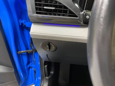 2024 Volkswagen Taos SEL 4Motion