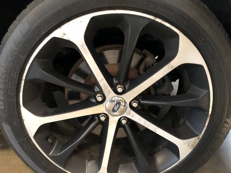 2015 Ford Taurus SEL