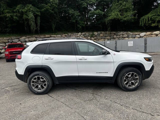 2020 Jeep Cherokee for sale at Bowman Auto Center in Clarkston, MI