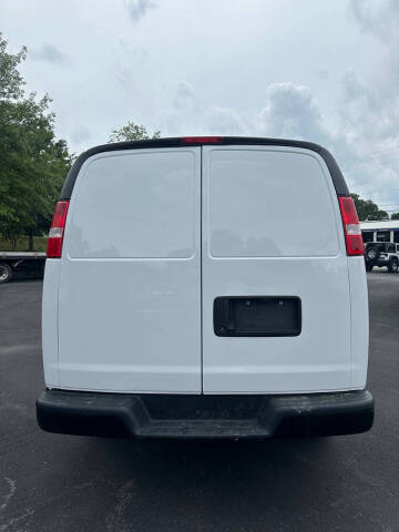 2021 Chevrolet Express 2500