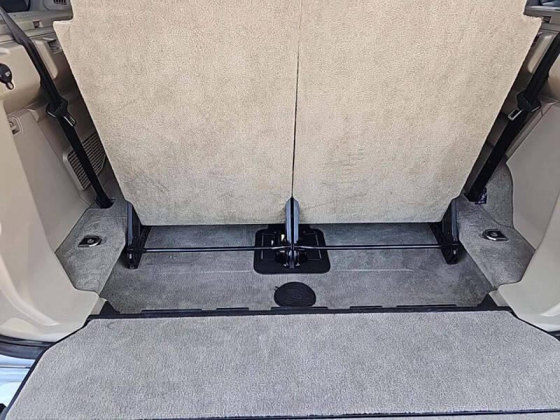 2016 Land Rover LR4 HSE LUX