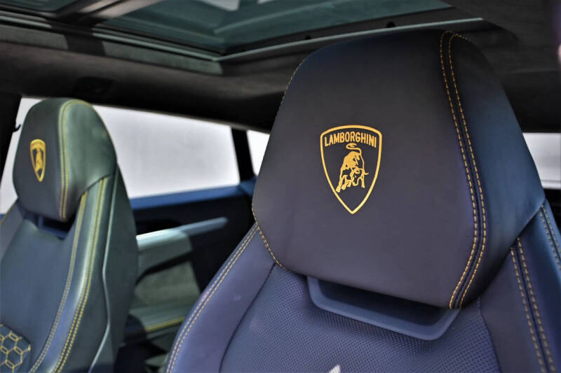 2020 Lamborghini Urus