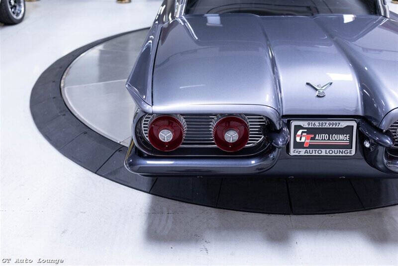 1959 Ford Thunderbird 28
