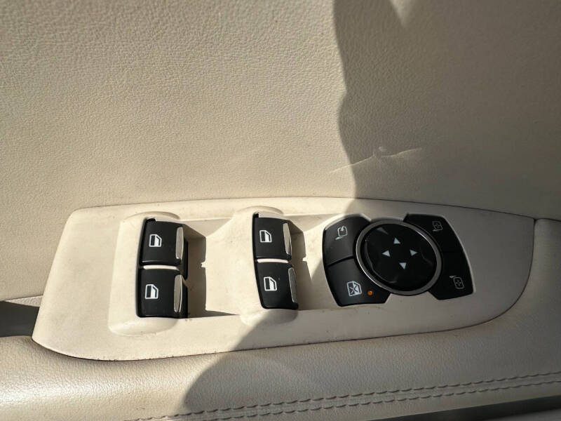 2017 Lincoln MKZ Select