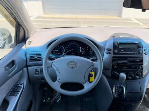 2006 Toyota Sienna