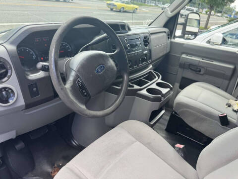 2014 Ford E-Series E-250