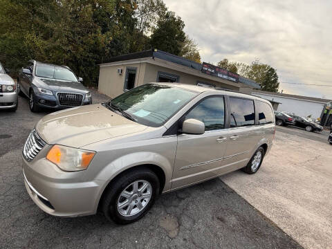 2012 Chrysler Town and Country Touring