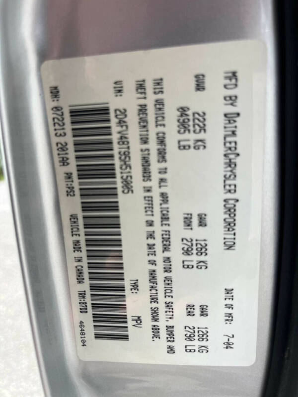 2005 Dodge Magnum SE