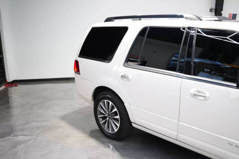 2017 Lincoln Navigator Select
