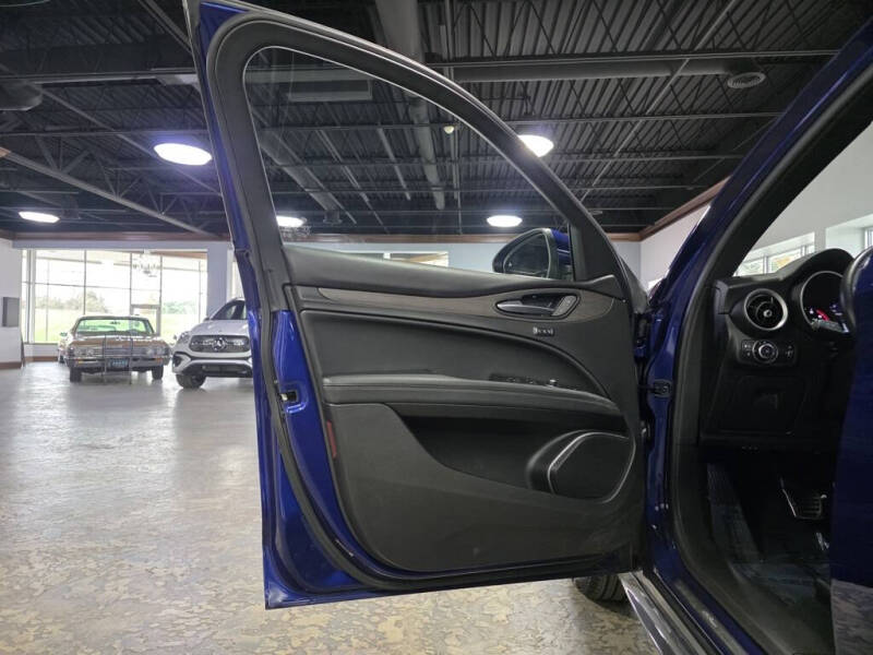 2022 Alfa Romeo Stelvio Ti