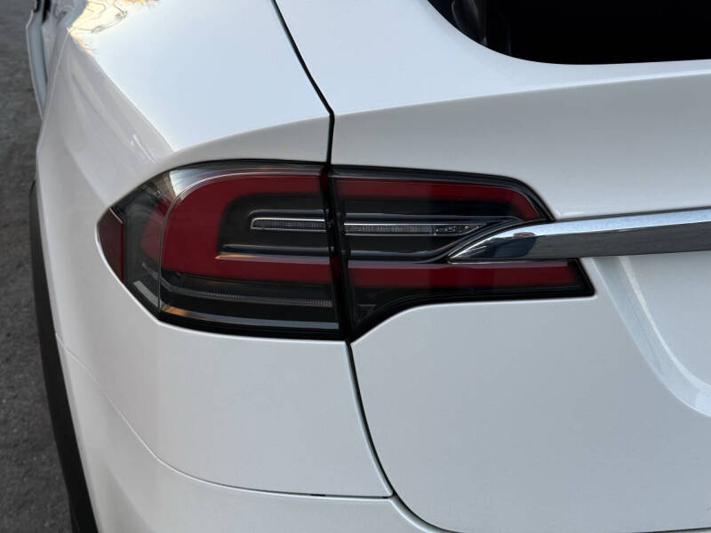2021 Tesla Model X Long Range Plus
