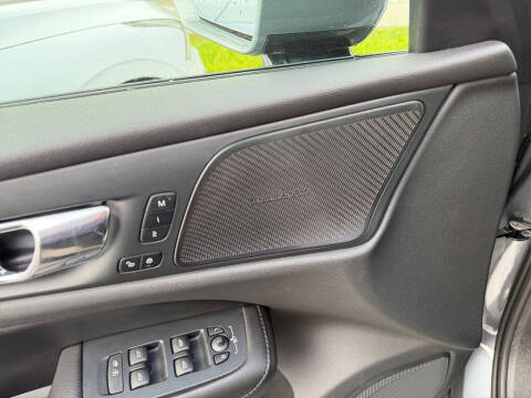 2020 Volvo S60 T5 Momentum