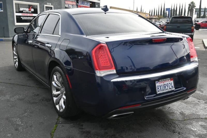 2017 Chrysler 300 C