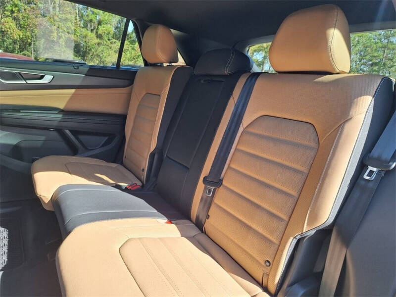 2026 Volkswagen Atlas Cross Sport SEL R-Line Black 4Motion