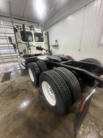 2020 Freightliner Cascadia