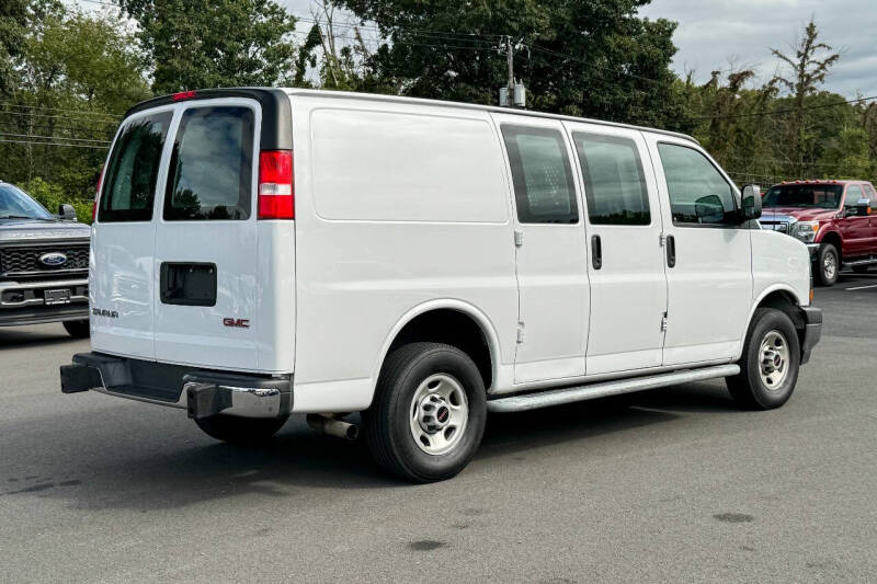 2022 GMC Savana 2500