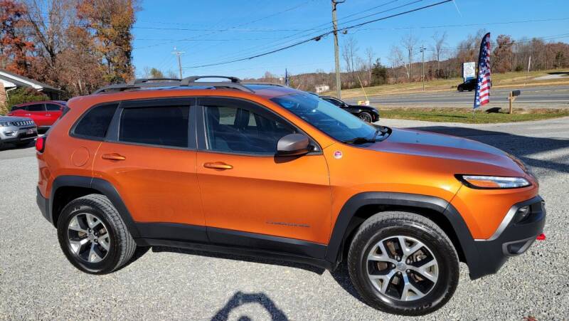 2016 Jeep Cherokee for sale at 220 Auto Sales in Rocky Mount VA
