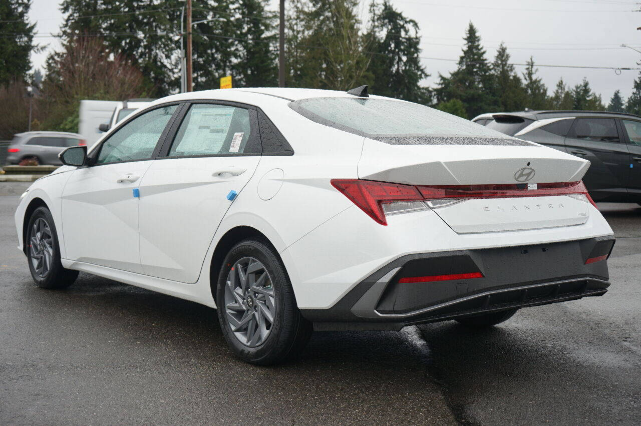 2024 Hyundai ELANTRA Hybrid for sale at Michael Wilson Hyundai Consulting in Edmonds, WA