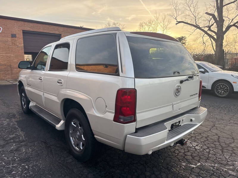 2005 Cadillac Escalade