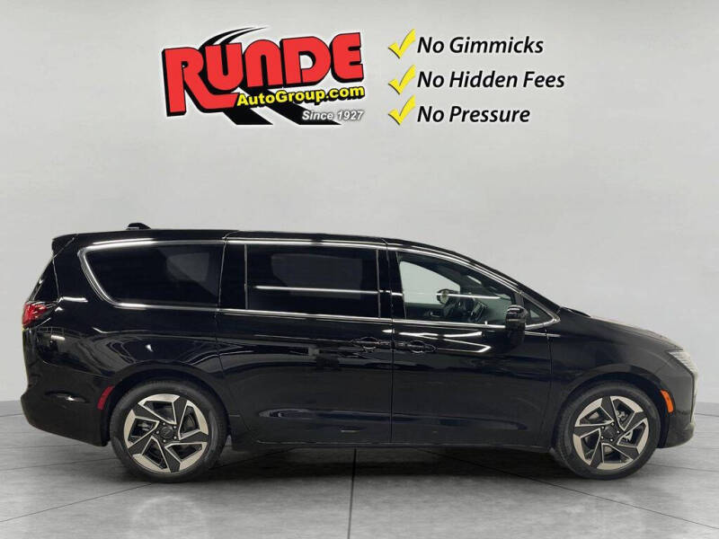 2027 Chrysler Pacifica Limited
