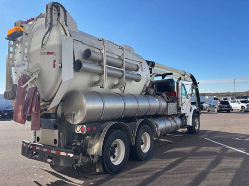 2003 Sterling LT7500 Series