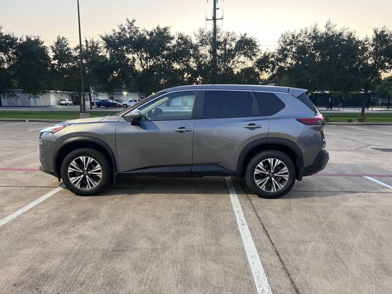 2022 Nissan Rogue SV