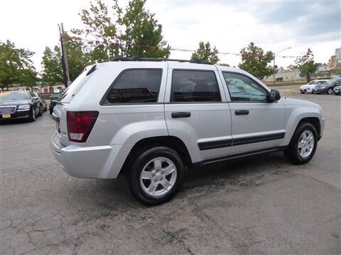 2005 Jeep Grand Cherokee Laredo