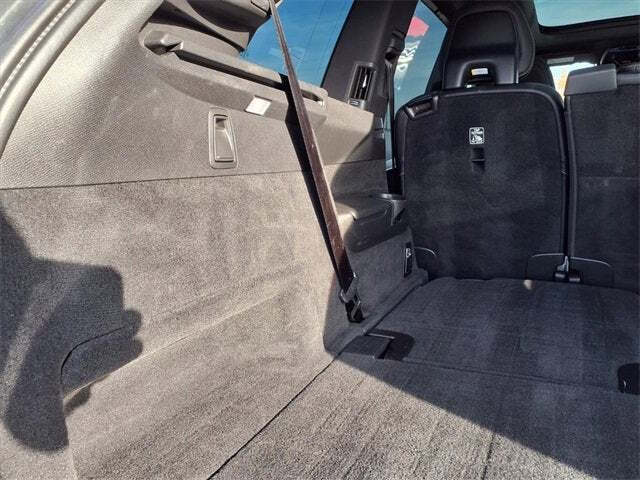 2019 Volvo XC90 T5 R-Design