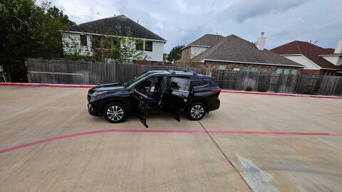 2023 Toyota Highlander XLE