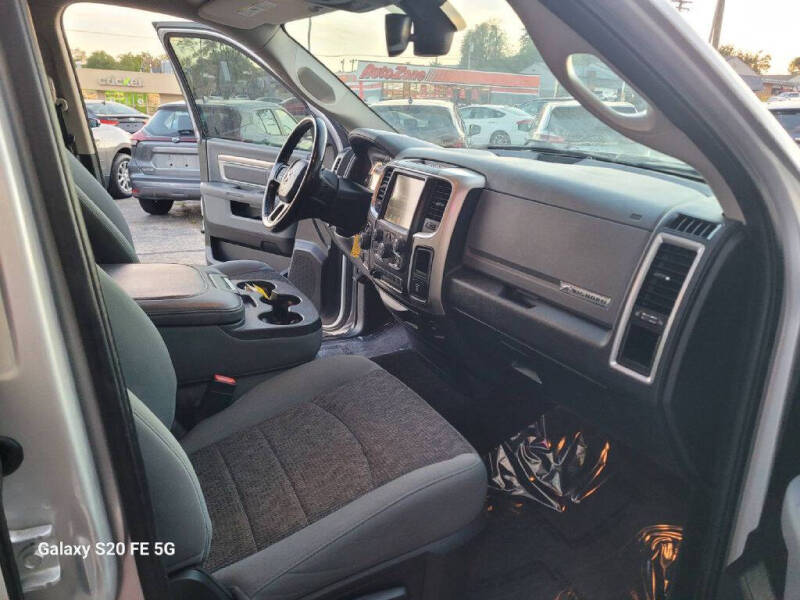 2017 RAM 1500 Big Horn