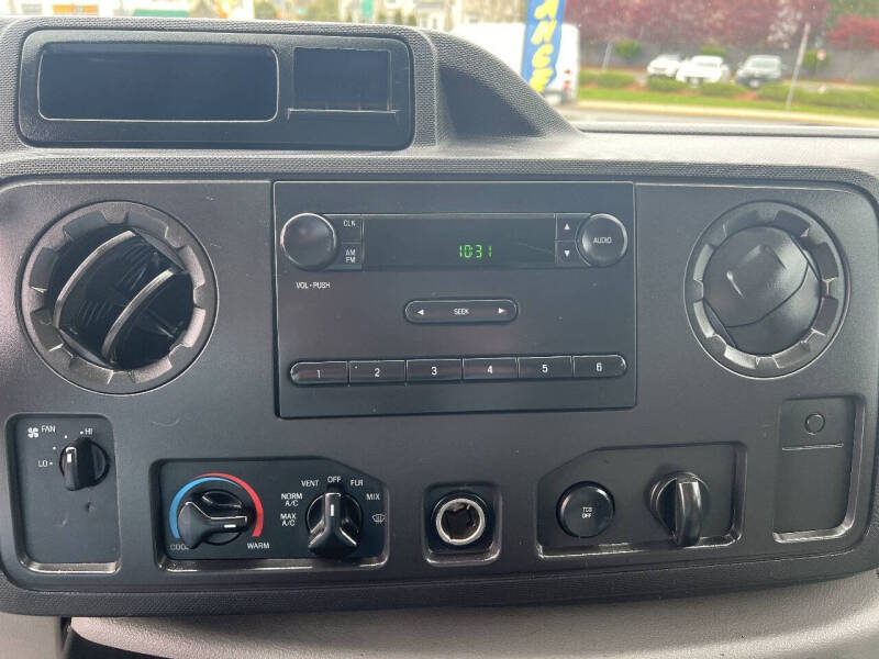 2011 Ford E-Series