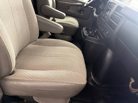2015 GMC Savana 2500