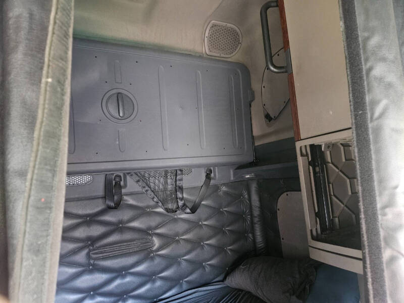 2012 Freightliner Cascadia