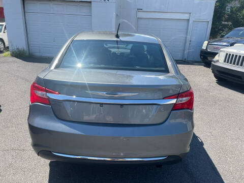 2012 Chrysler 200 Limited