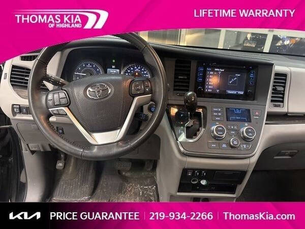 2017 Toyota Sienna Limited 7-Passenger