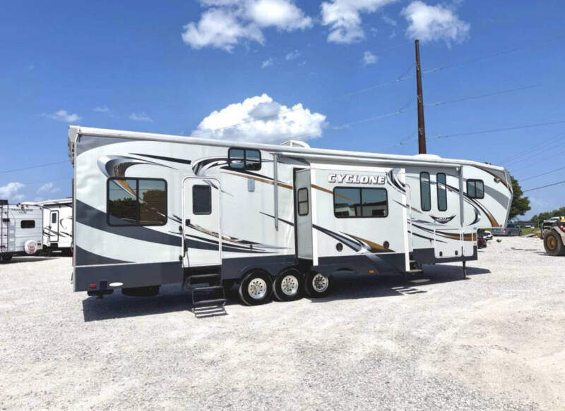 2011 Heartland Cyclone HD Edition