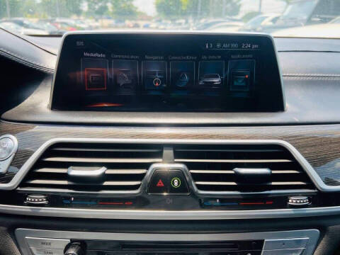 2017 BMW 7 Series 740i