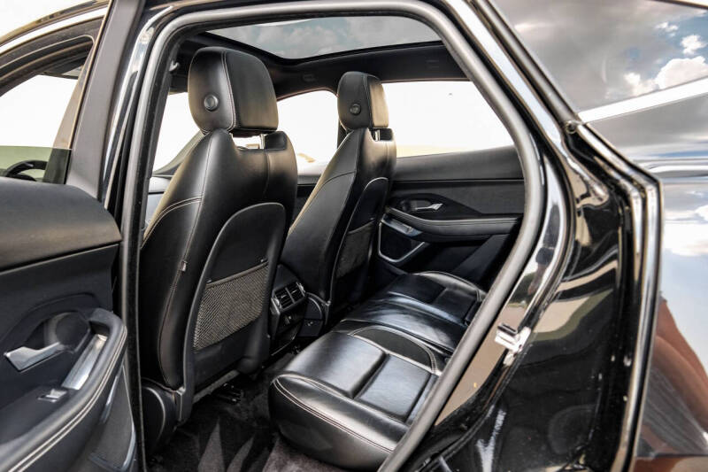 2018 Jaguar E-PACE P300 R-Dynamic S